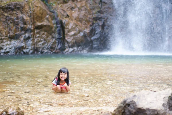 Asiatische Kind Niedlich Oder Kind Mädchen Und Bergstamm Glücklich Lächelnd — Stockfoto