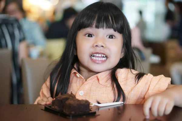Asiatische Kinder Niedlich Oder Kind Mädchen Genießen Und Spaß Mit — Stockfoto