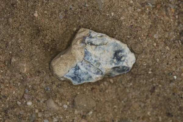 Schöner Steinkieselstein Auf Der Straße — Stockfoto