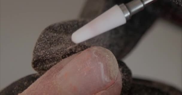 Eliminar Gel Las Uñas Zoom Extremo Polvo Suciedad Aire Cae — Vídeo de stock