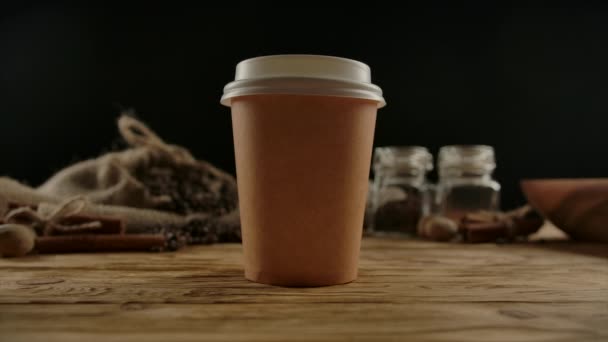 Appearance of reusable ceramic coffee cup instead of disposable paper coffee cup — Stock Video