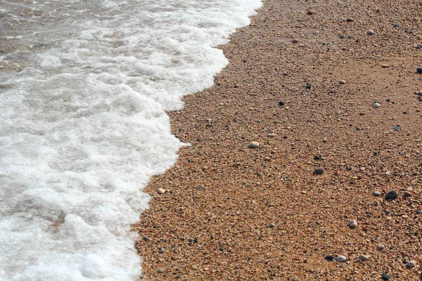 Dolce Surf Mare Corre Sulla Spiaggia Sabbia Spiaggia Sfondo Foto — Foto Stock