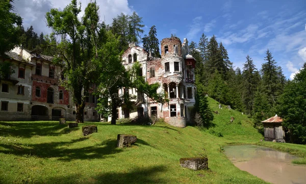 Zbylo Bagni San Candido Stavby Proslulé Devatenáctém Století Lázeňskými Procedurami — Stock fotografie