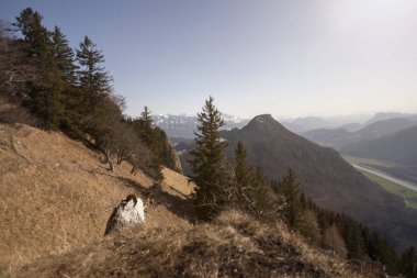 Mountain view Heuberg, Bavyera springtim içinde