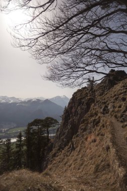 Mountain view Heuberg, Bavyera springtim içinde