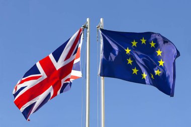 İngiltere bayrak bayrak direğine Avrupa Birliği bayrağı vs