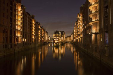 Hamburg Speicherstadt, Almanya gece