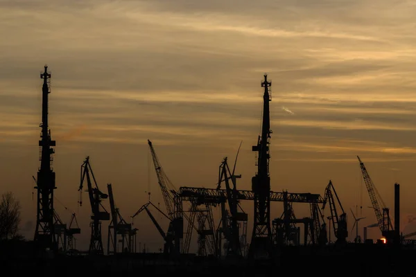 Containerhafen in Hamburg bei Nacht — Stockfoto