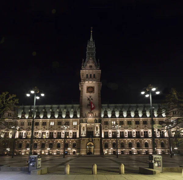 Rathaus Hamburg, Deutschland bei Nacht — Stockfoto