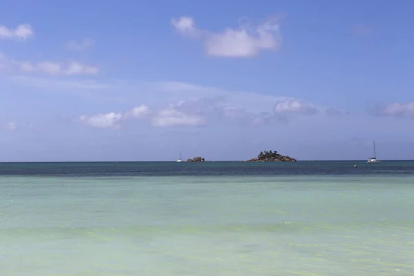 Paysage tropical de l'île de Praslin, Seychelles — Photo