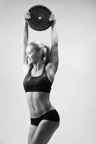 Ung Sport Kvinna Lyft Vikt Gymmet — Stockfoto