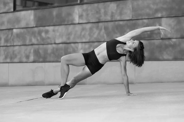 Young Sports Girl Training Street — Stock Photo, Image