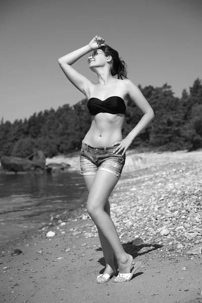 Jovem Sexy Menina Ilha Descansa Verão — Fotografia de Stock