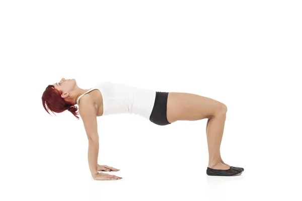 Kobieta bardzo sportowy w Robienie yoga — Zdjęcie stockowe