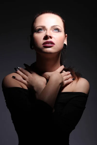 Portrait of fashion girl — Stock Photo, Image