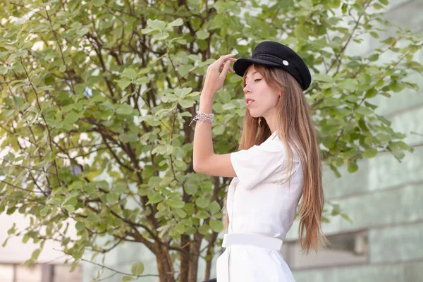 Moda Jovem Modelo Magro Rua — Fotografia de Stock