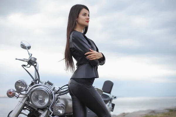 Biker Young Beauty Girl Motorcycle — Stock Photo, Image