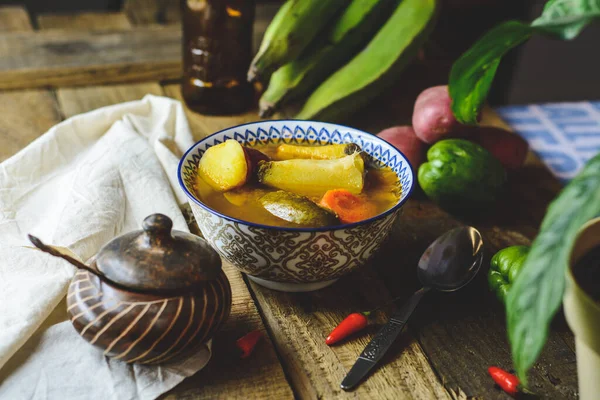 Latin American Vegetable Soup Ingredients Carrot Chayote Sweet Potato Green — Stock Photo, Image