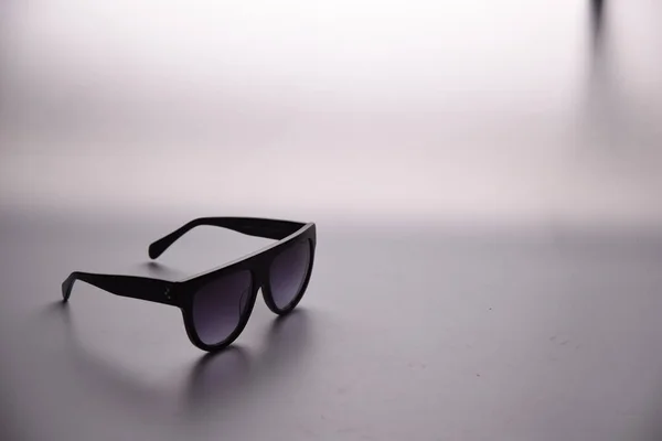 Solglasögon Vit Bakgrund — Stockfoto