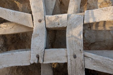 Asyalı erkek ve kadın, siyah ve beyaz vektör resimli. Korece, Japonca ya da Çince, basit düz simge. Çizgi film dostu sevimli insanlar, ana hatları avatarlar..