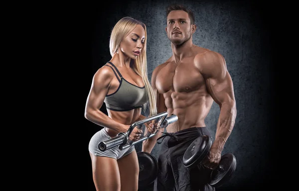 Bonito Jovem Desportivo Sexy Casal Mostrando Muscular Treino Ginásio Durante — Fotografia de Stock