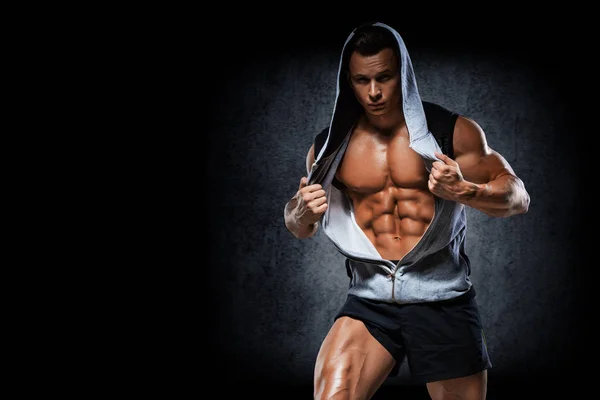 Handsome Man Big Muscles Posing Camera Gym — Stock Photo, Image