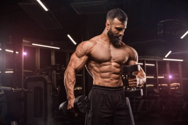  El, kas yapar halter kaldırma.