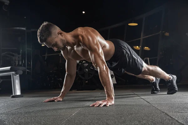 Muscular Bodybuilder Guy Doing Exercises Dumbbells Gym — Stock Photo, Image