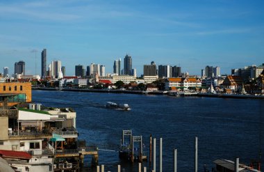 Chao Phraya Nehri manzarası, Bangkok, Tayland.