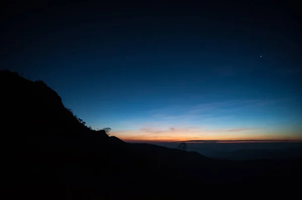 Hermoso Paisaje Puesta Del Sol Naturaleza Fondo Montañas Cielo — Foto de Stock