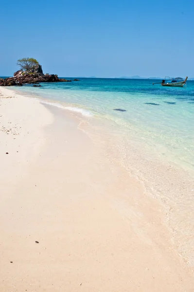 Playa Tropical Arena Blanca Con Cielo Azul Islas Similares Phuket — Foto de Stock