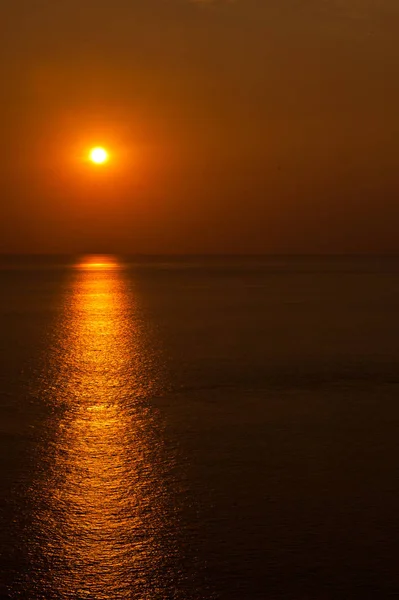 Krása Krajiny Zlatý Západ Slunce Nad Moře Pozadí — Stock fotografie