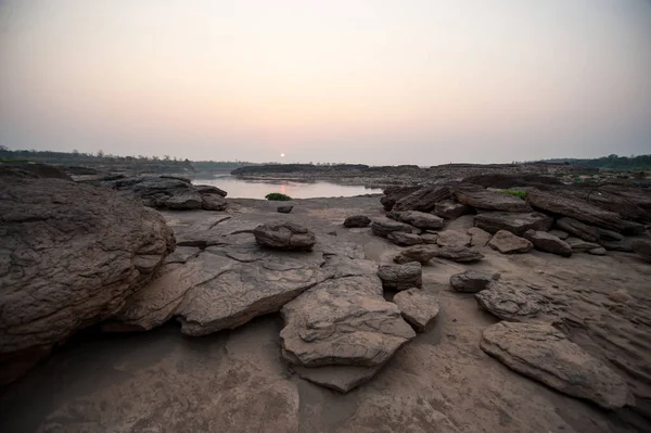 Невидимый Закат Каменных Нор Stone View Sam Pan Bok Grand — стоковое фото