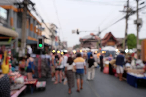 İnsanlar Bulanık ile Sokakta Gece Festivali Olay Partisi — Stok fotoğraf