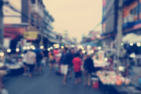 İnsanlar Bulanık ile Sokakta Gece Festivali Olay Partisi — Stok fotoğraf