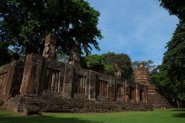 Kamphaeng Ph Buda Heykelleri Tarihi Parkı ile Wat Phra Non