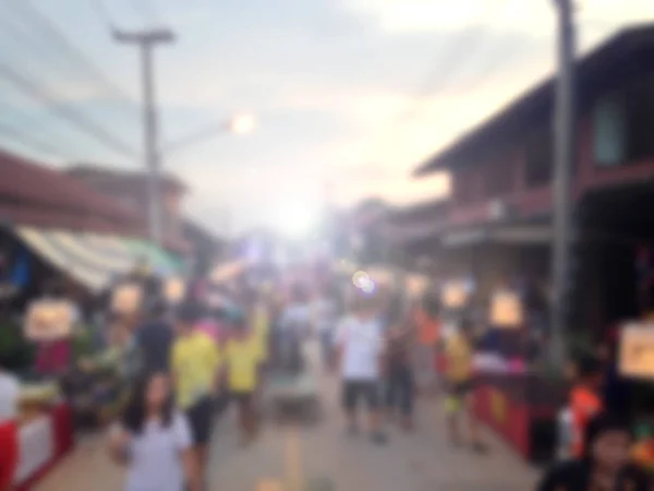 İnsanlar Blurred Backgro ile sokakta Gece Festivali Olay Partisi — Stok fotoğraf