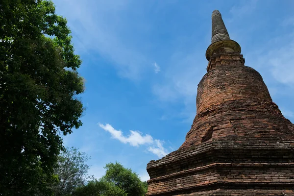 Wat Phra s historickým parkem Buddhových soch v Kamphaeng P — Stock fotografie