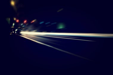 Bulanık Aydınlatma ve gece ışıkları, araç trafik hareket bulanıklığı 