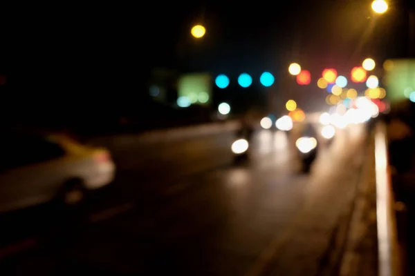 Abstract Traffico di auto di notte. Mozione offuscata. Quale città urbana — Foto Stock