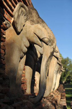 WAT Chang lom, fil heykeller Sukhothai Historical Park çevresinde