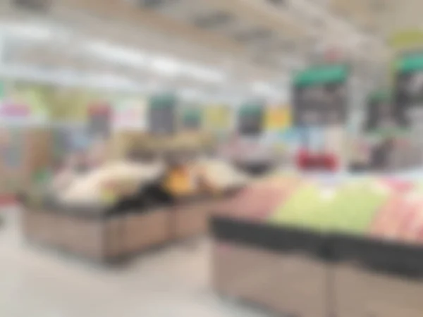 Verschwommenes Bild von Einkaufszentrum und Menschen im Kaufhaus, — Stockfoto