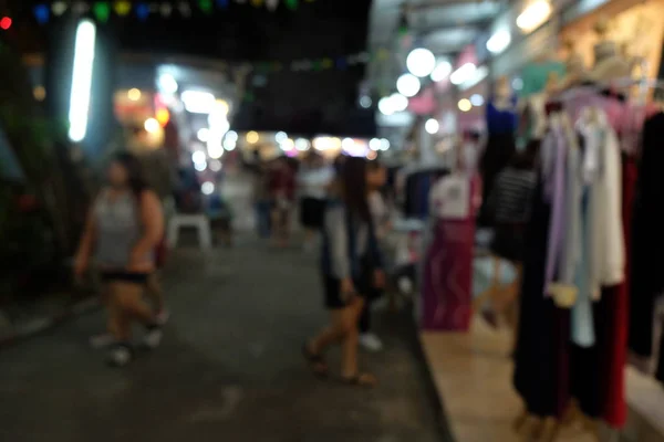 Night Festival impreza Imprezowa na ulicy z ludźmi niewyraźne Backgro — Zdjęcie stockowe