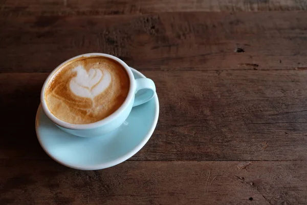 Cappuccino Latte Αφρώδη Αφρό Μπλε Coffee Cup Top Ξύλινο Φόντο — Φωτογραφία Αρχείου