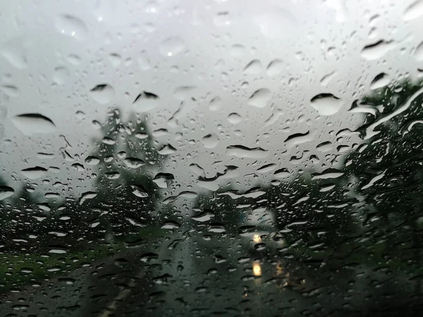 Gouttes Pluie Sur Vitre Voiture Avec Route Saison Des Pluies — Photo