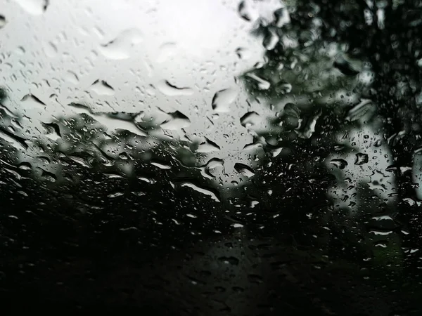 Gouttes Pluie Sur Vitre Voiture Avec Route Saison Des Pluies — Photo