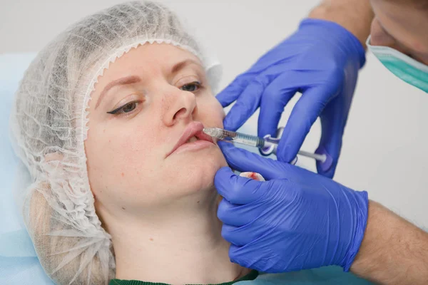 Girl Plastic Operation Medical Clinic Doctor Does Lip Augmentation Surgery — Stock Photo, Image