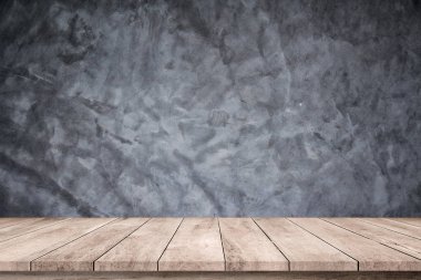Ürün gösterimi için beton duvar desenli eski ahşap döşeme veya ahşap döşeme