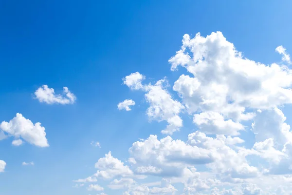 Tag Blauer Himmel Und Wolken Hintergrund — Stockfoto