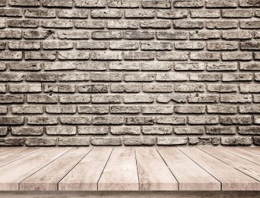 tuğla duvar arka plan ve ahşap zemin ile plakalar 